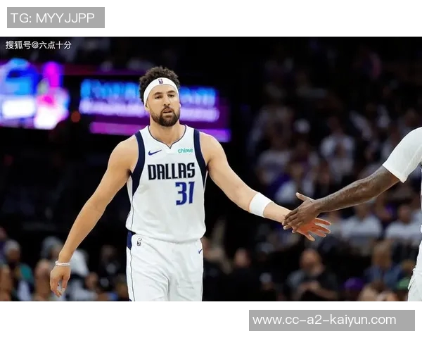 浓眉背靠背砍下30创独行侠生涯新高表现引发热议