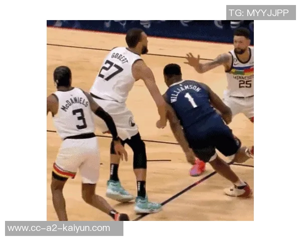 锡安半场狂砍20分4板内线冲击力十足展现健康状态