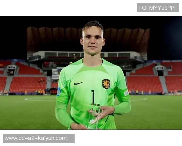 荷兰U21国脚阿达伊右大腿股二头肌受伤进入治疗阶段